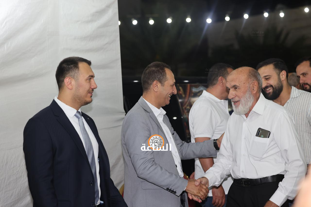 Madar Al-Saa Images 0.5652523548558842
