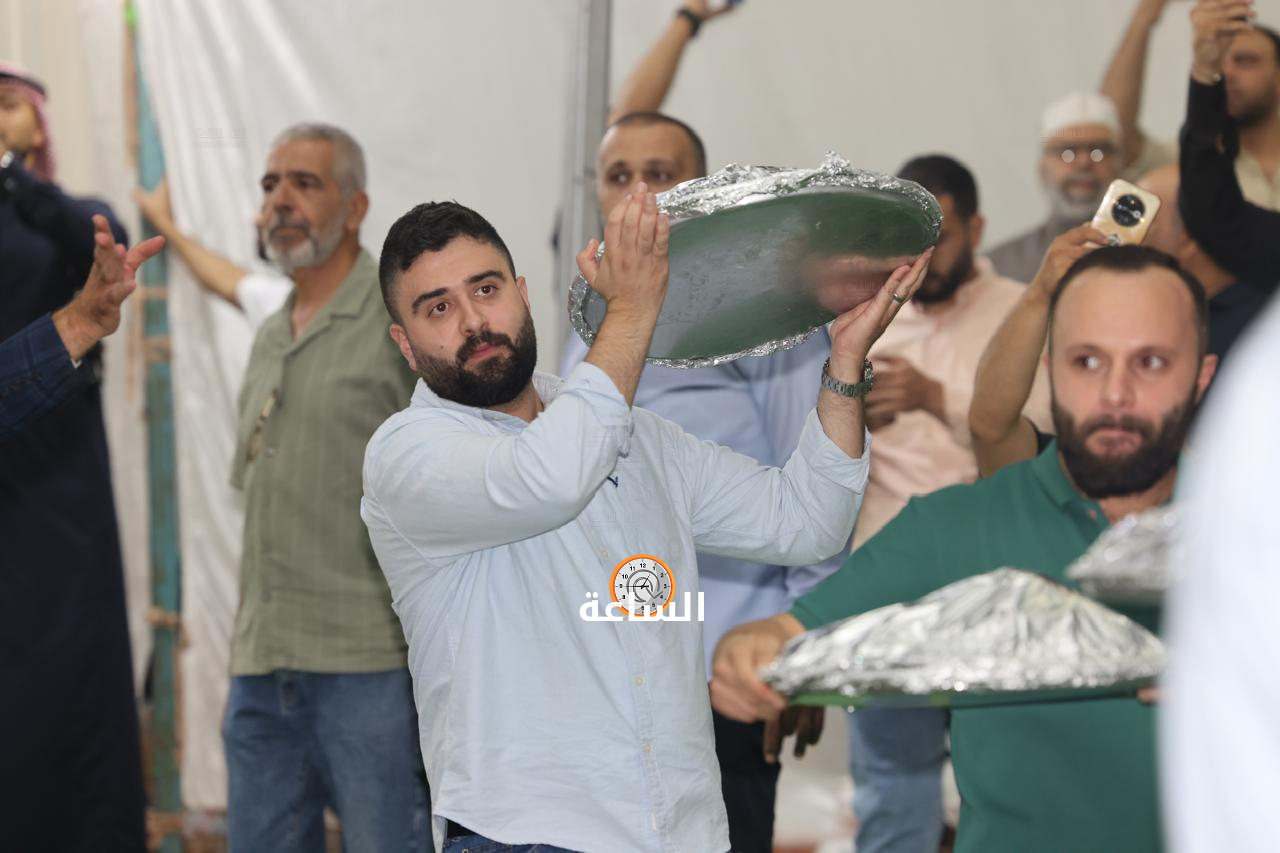 Madar Al-Saa Images 0.32727516120145006
