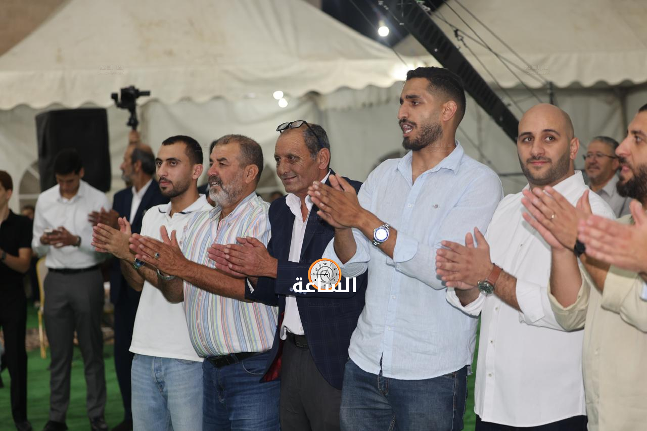 Madar Al-Saa Images 0.24775056691748976