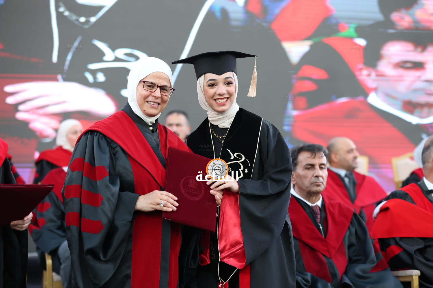 Madar Al-Saa Images 0.8362713858914591