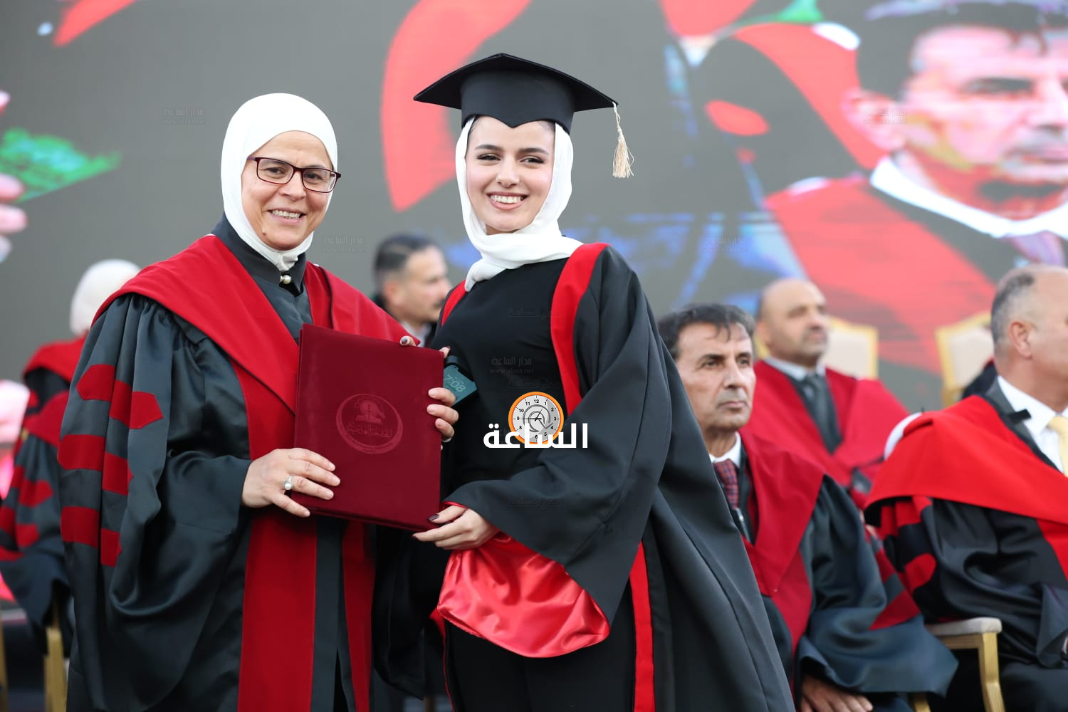 Madar Al-Saa Images 0.03563406576288641
