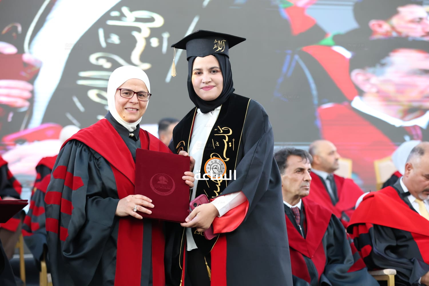 Madar Al-Saa Images 0.379280791080024