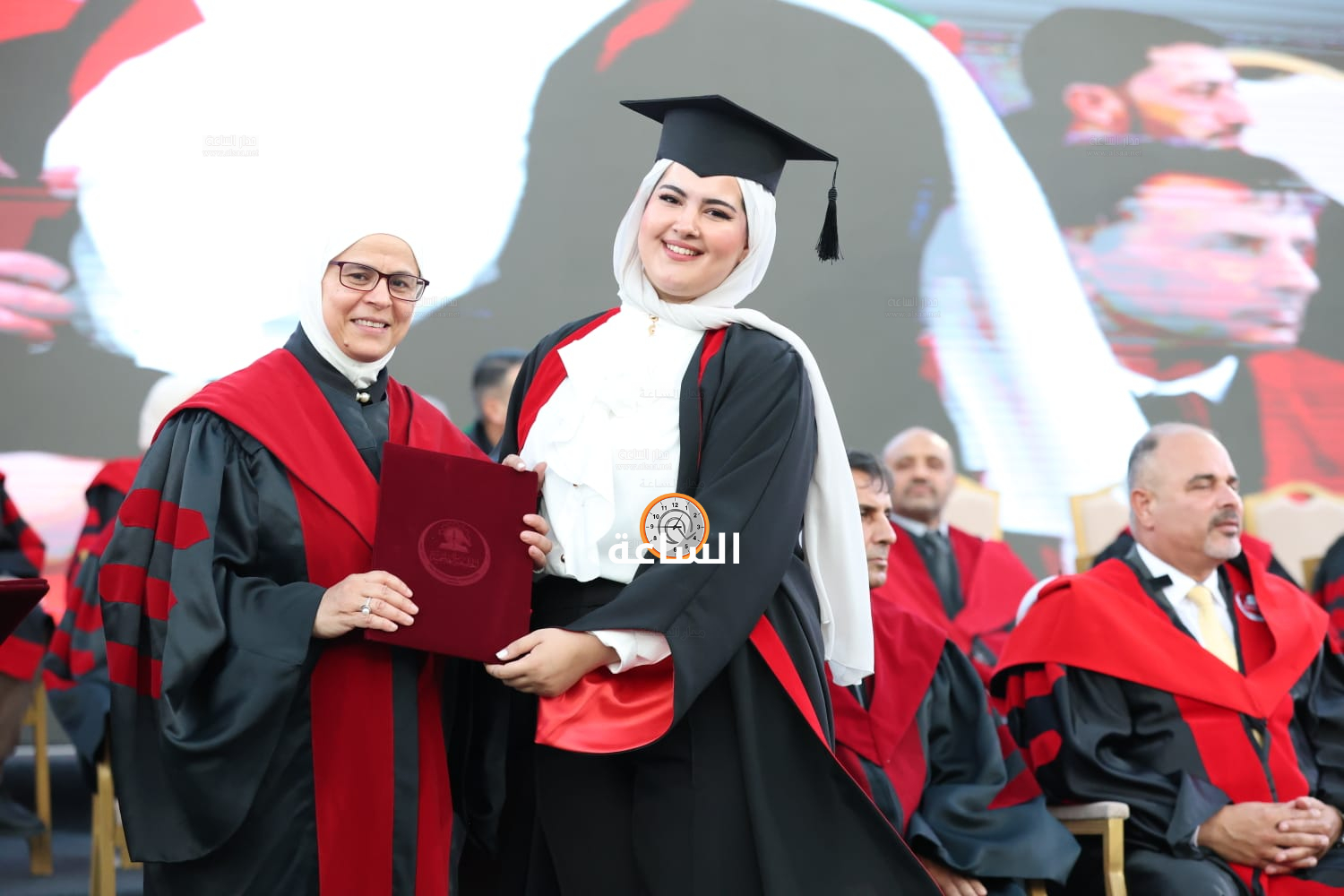 Madar Al-Saa Images 0.555675426694114