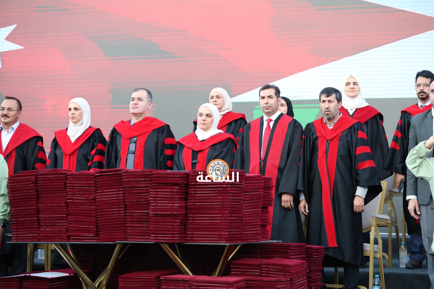 Madar Al-Saa Images 0.2548355766840218