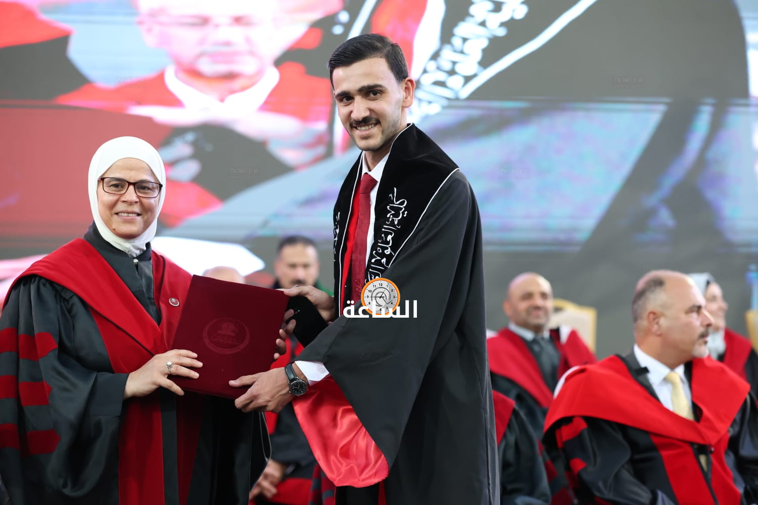 Madar Al-Saa Images 0.8337722572860176