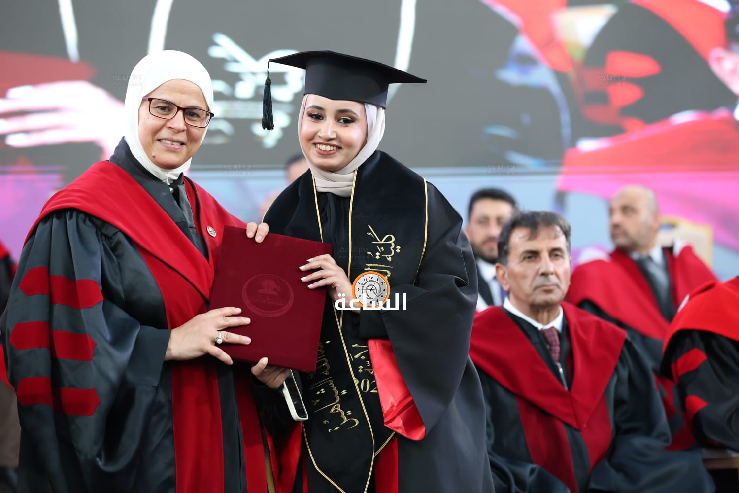 Madar Al-Saa Images 0.9805213718451222