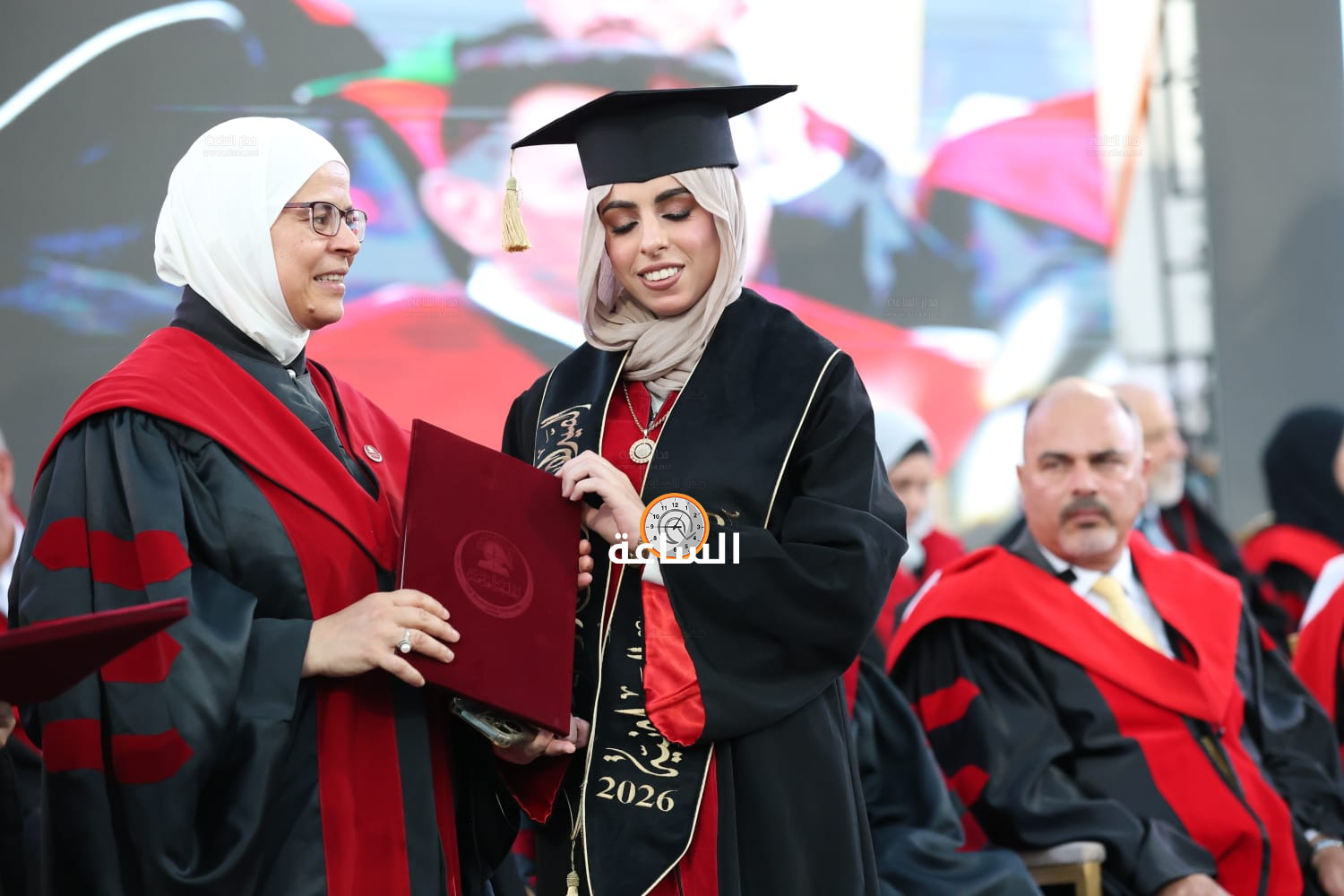 Madar Al-Saa Images 0.8841737738859787