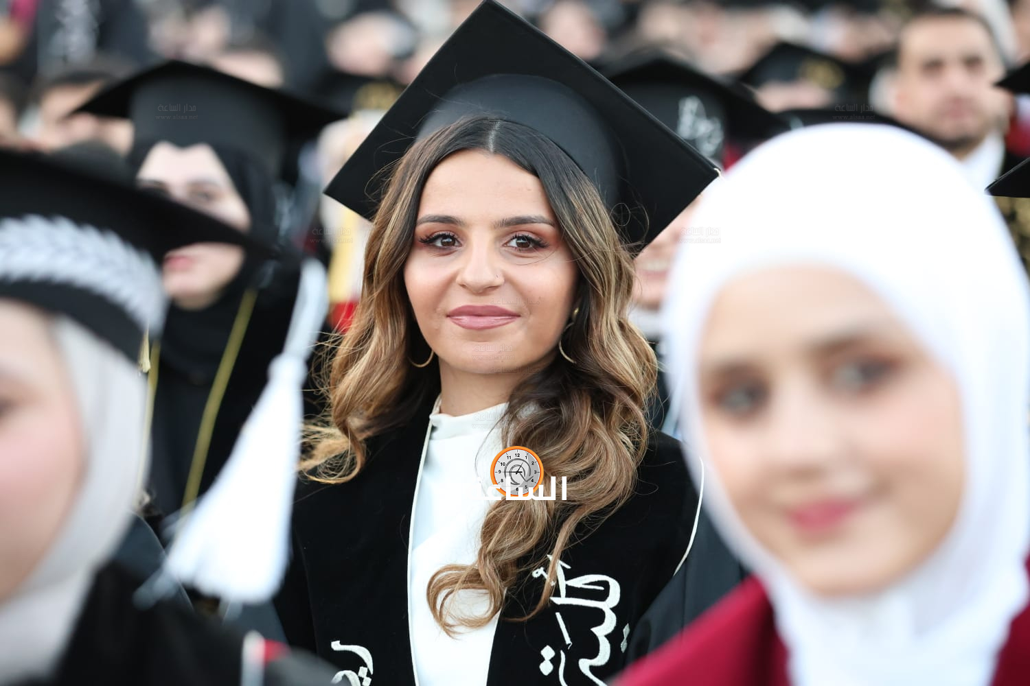 Madar Al-Saa Images 0.7110925753581611