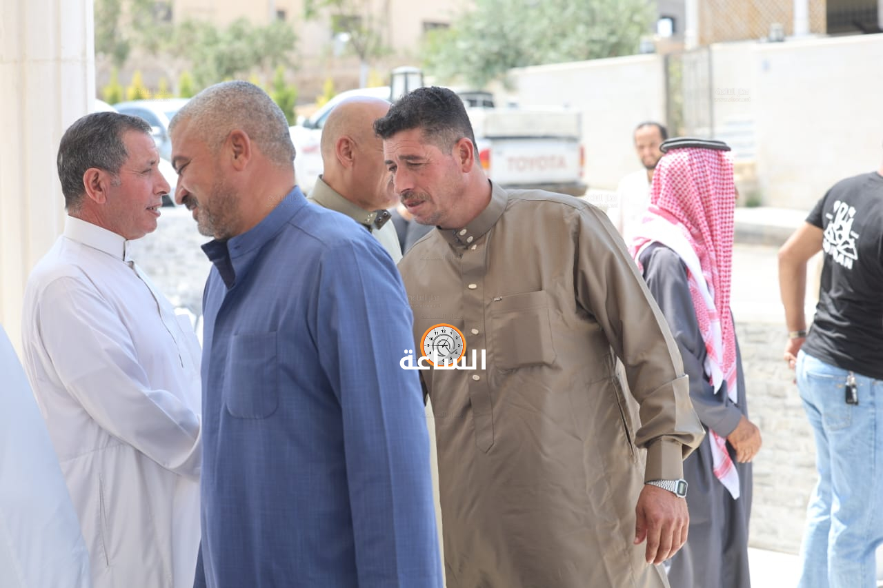Madar Al-Saa Images 0.5628228120490428