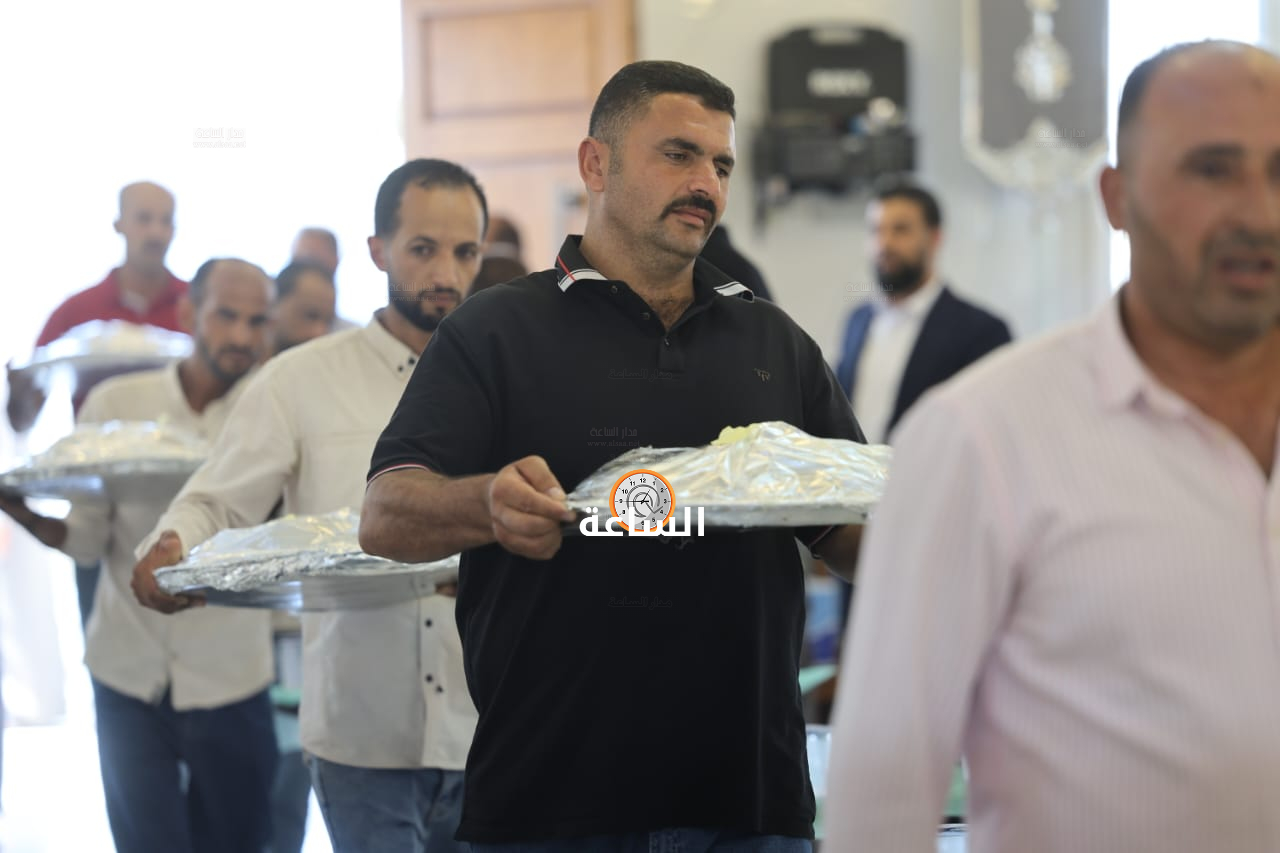 Madar Al-Saa Images 0.8601766380397136