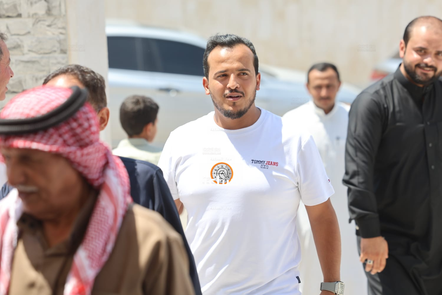Madar Al-Saa Images 0.1844507523279576