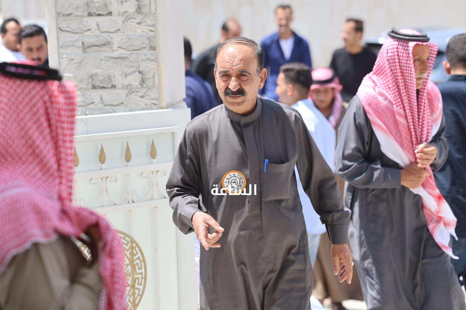 Madar Al-Saa Images 0.8602919405273788