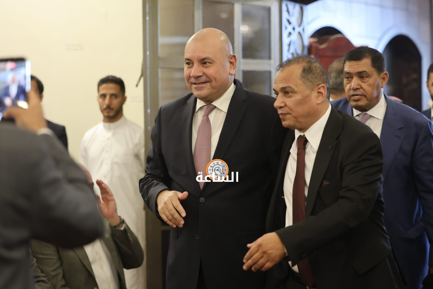 Madar Al-Saa Images 0.5292095226758454