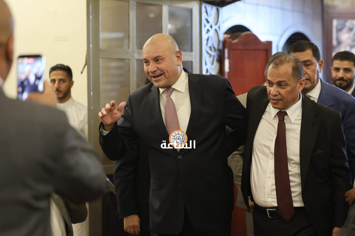 Madar Al-Saa Images 0.3641842012345812