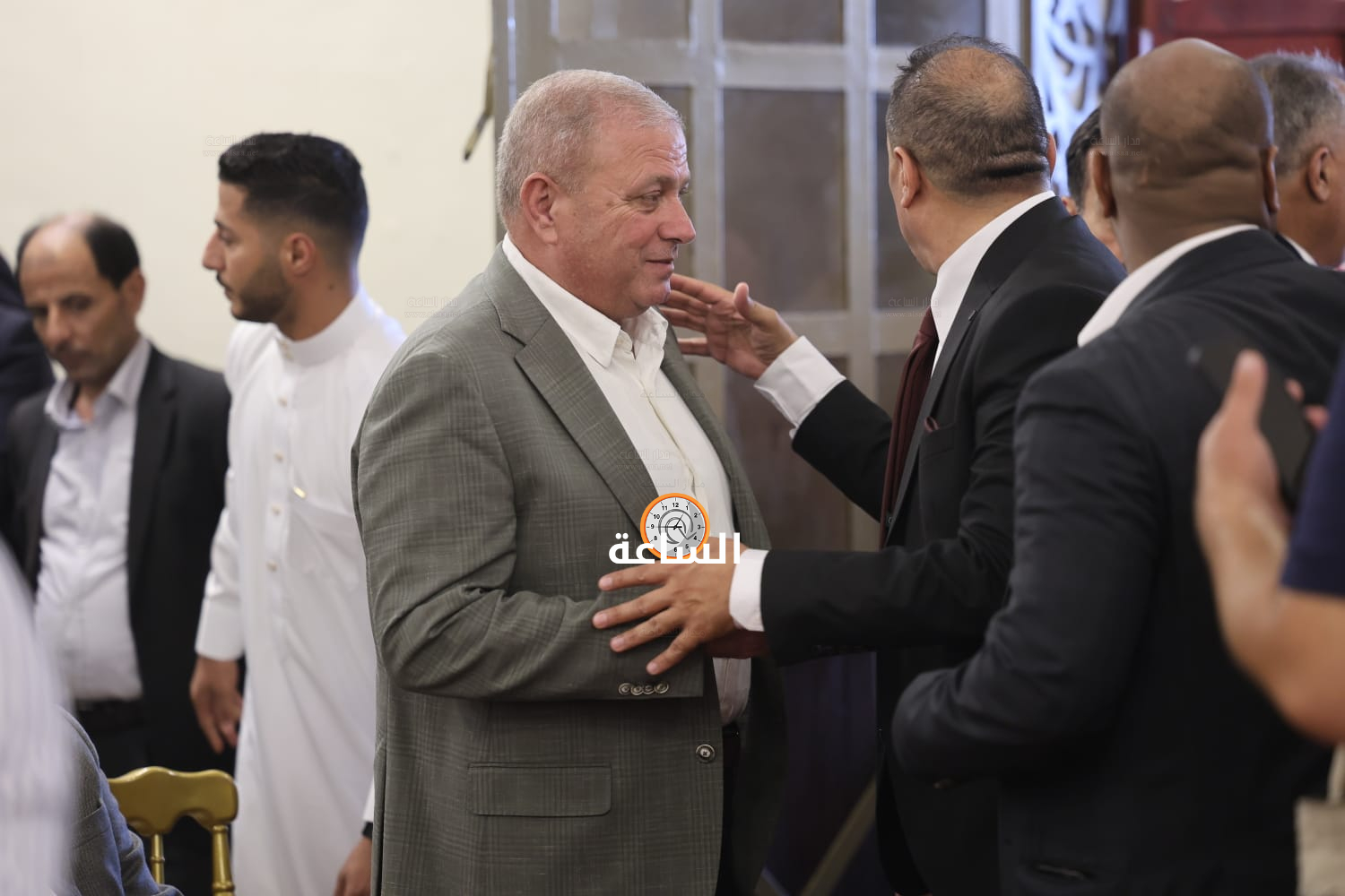 Madar Al-Saa Images 0.8368989671919403