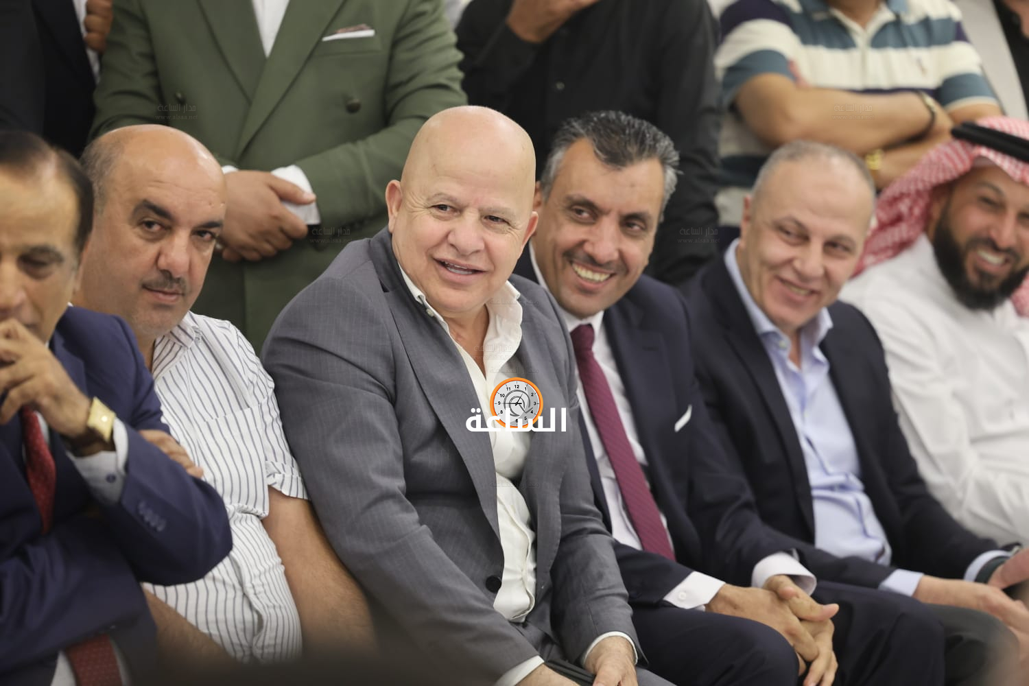 Madar Al-Saa Images 0.43124060480563253