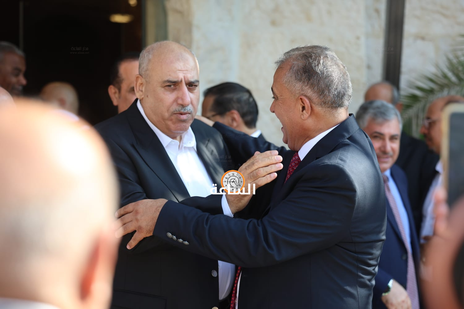 Madar Al-Saa Images 0.8742456917762045