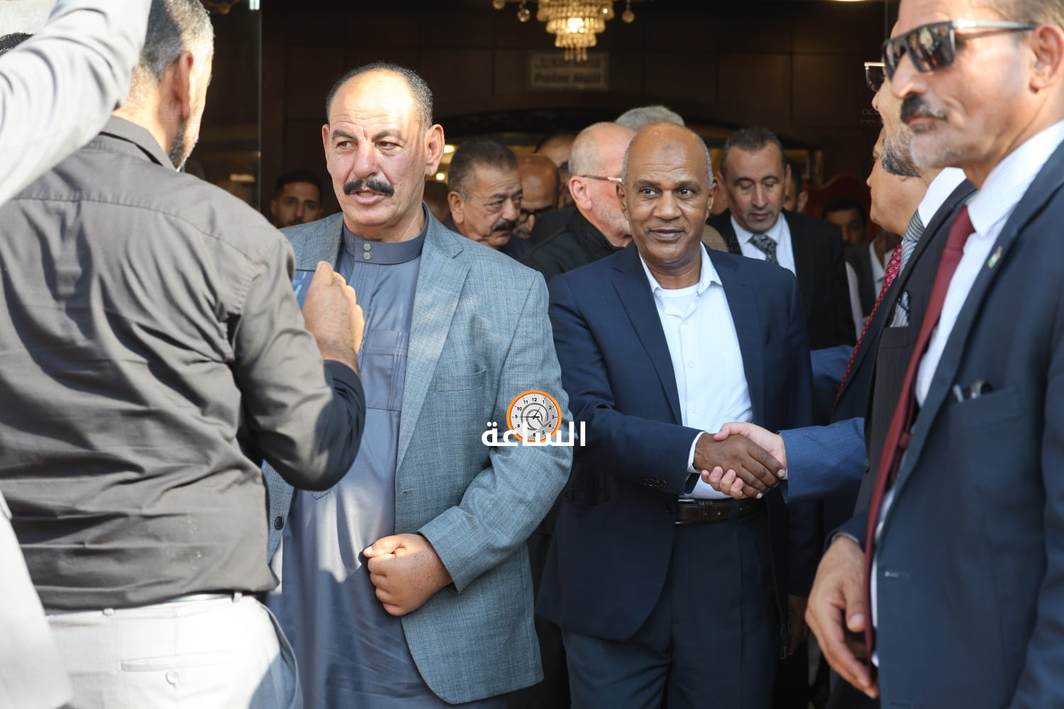 Madar Al-Saa Images 0.9591788047068721