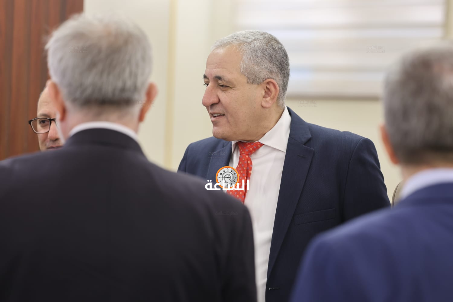 Madar Al-Saa Images 0.09890631402142902