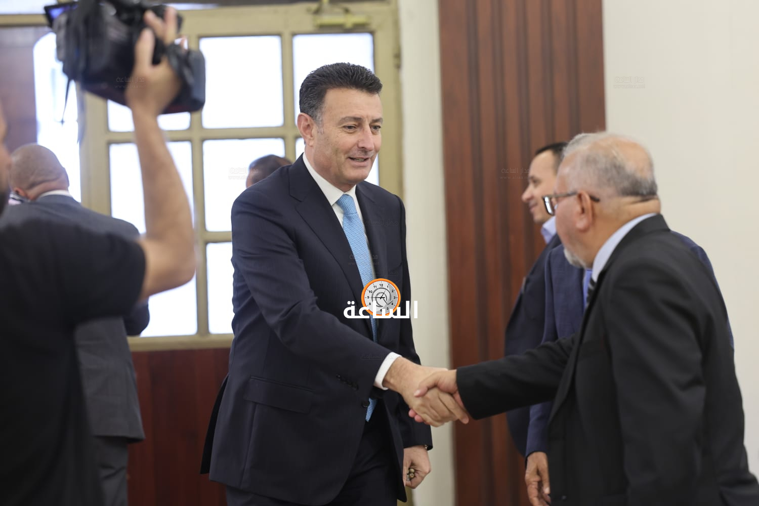 Madar Al-Saa Images 0.04516947282415973