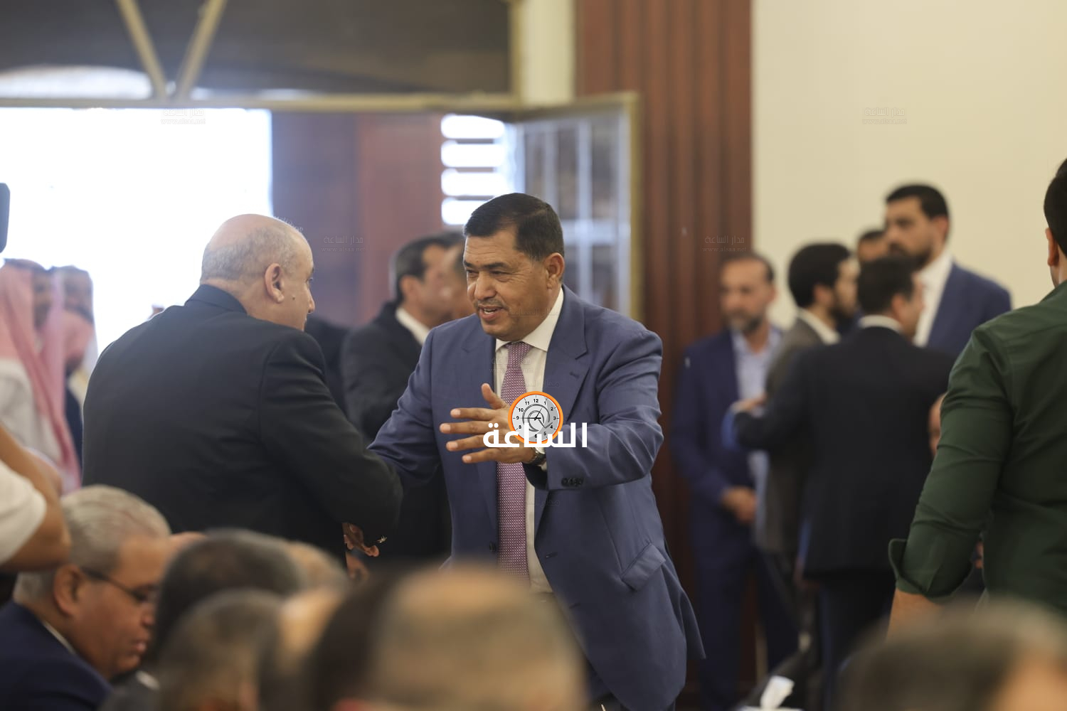 Madar Al-Saa Images 0.4423705260880785