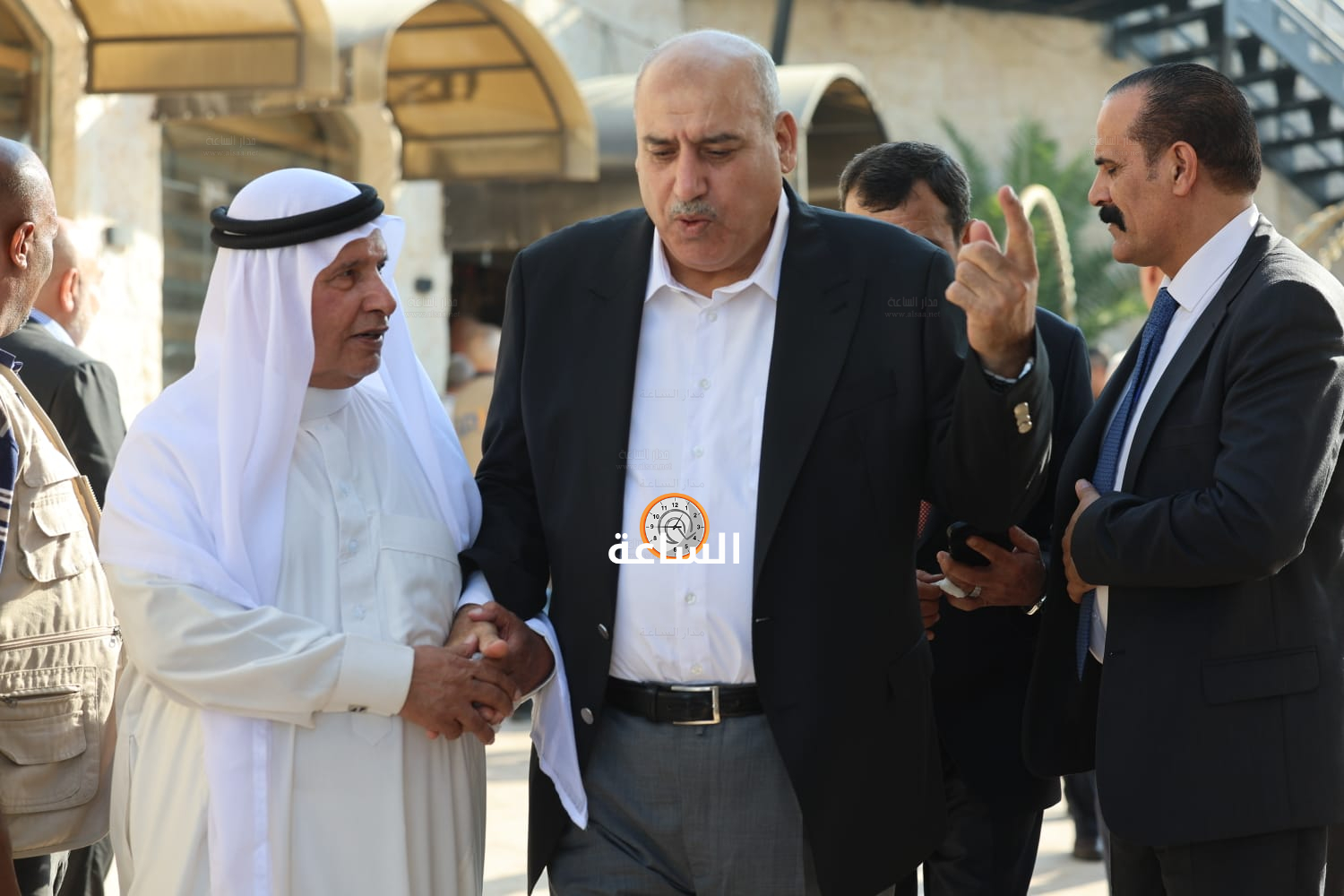 Madar Al-Saa Images 0.062423248362663775