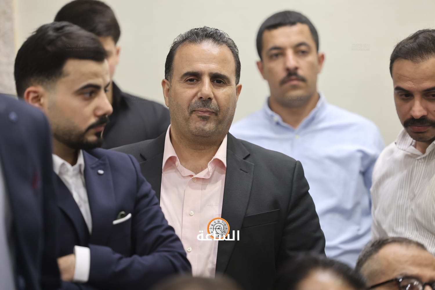 Madar Al-Saa Images 0.7162986431952938