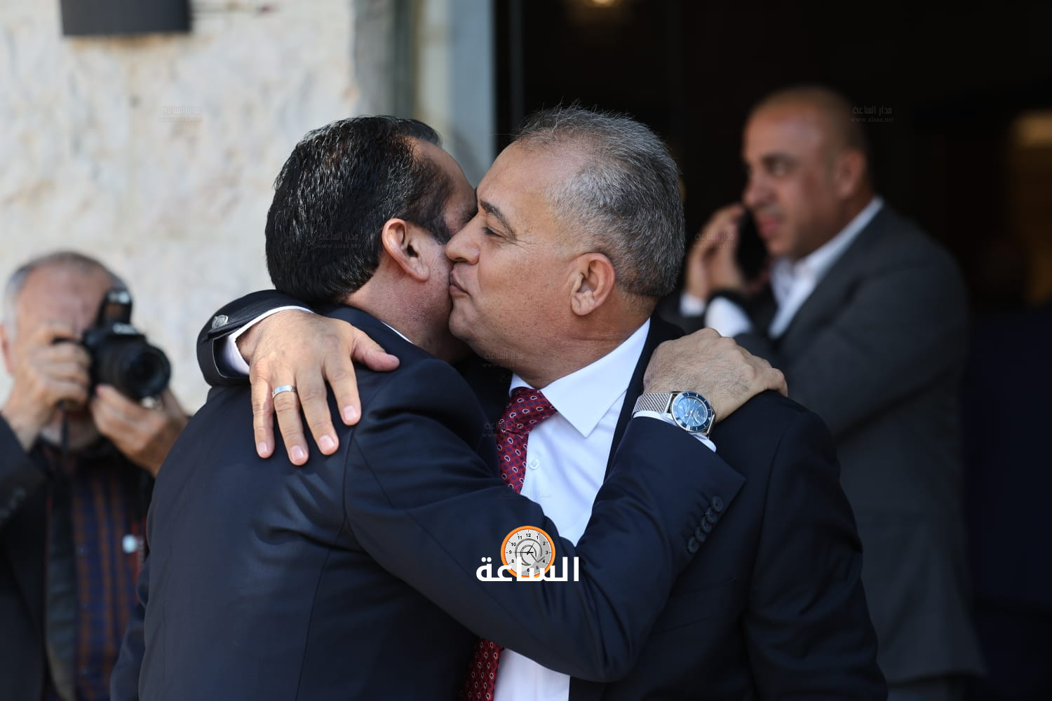 Madar Al-Saa Images 0.6812168698973198