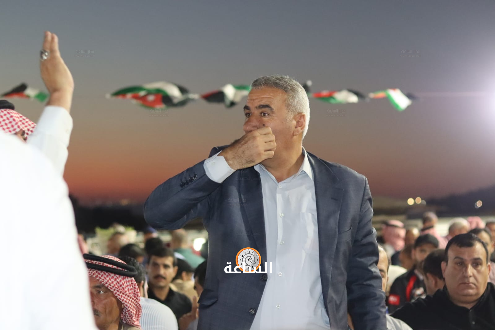 Madar Al-Saa Images 0.0021898238540409842