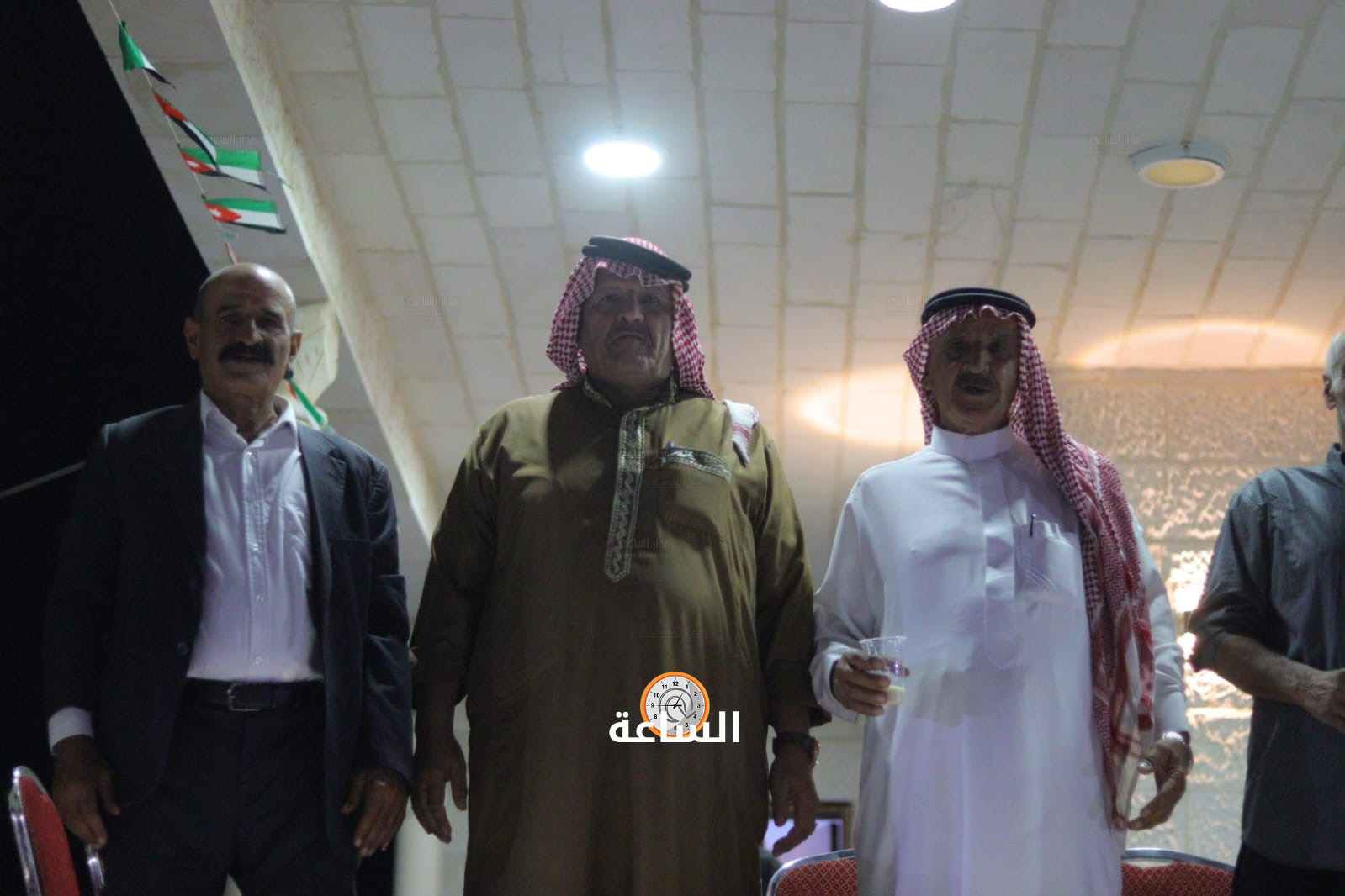 Madar Al-Saa Images 0.7162109341154674