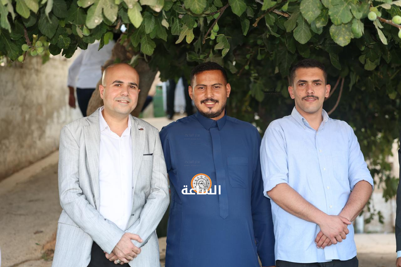 Madar Al-Saa Images 0.9851433229549532