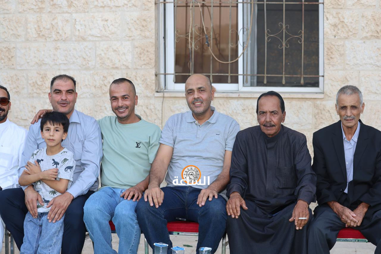 Madar Al-Saa Images 0.6208260250115726