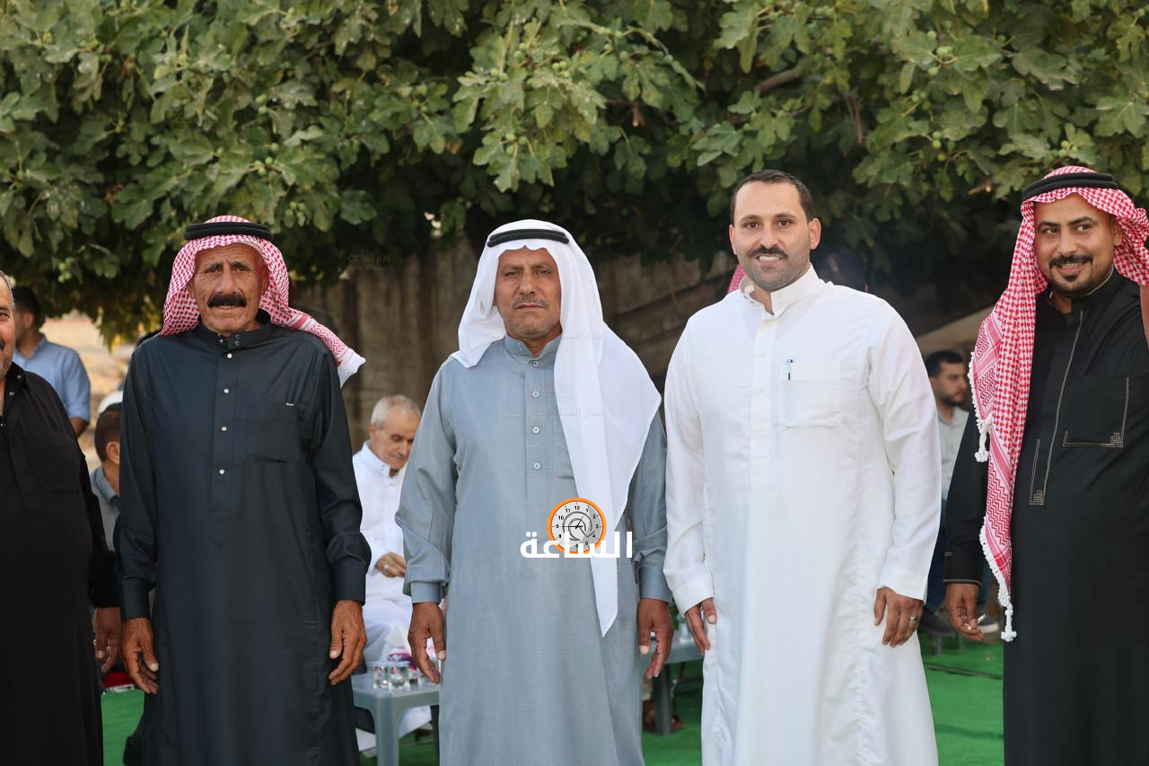 Madar Al-Saa Images 0.4369346228551526