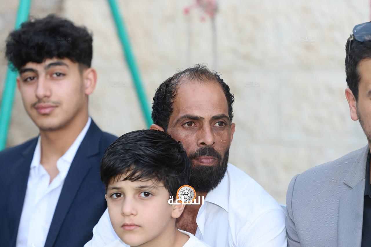 Madar Al-Saa Images 0.7874038887192543