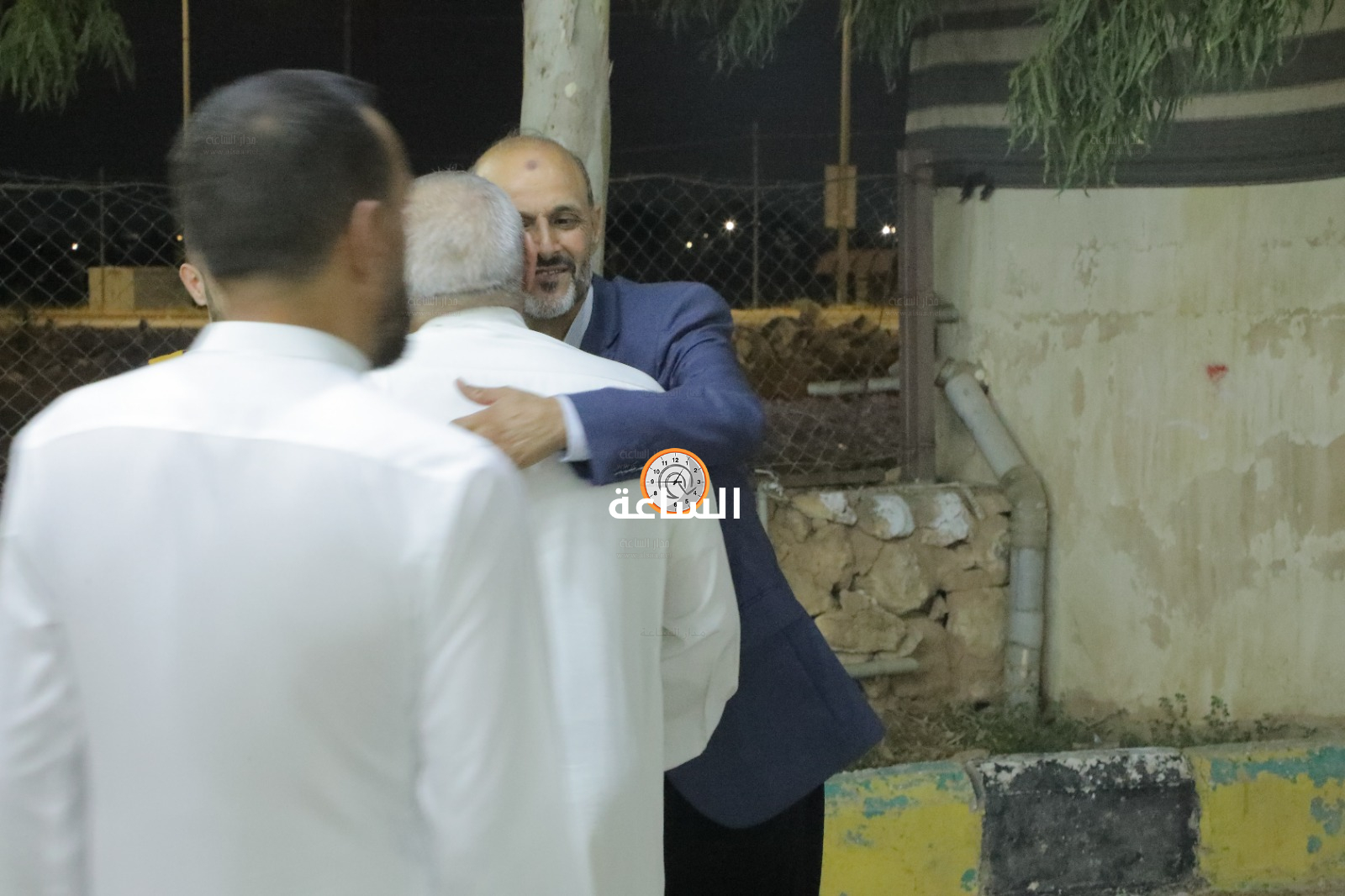 Madar Al-Saa Images 0.4110601049335787