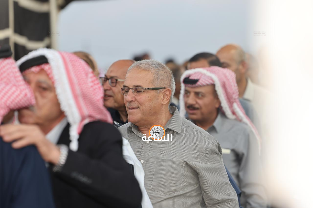 Madar Al-Saa Images 0.3476923364389153