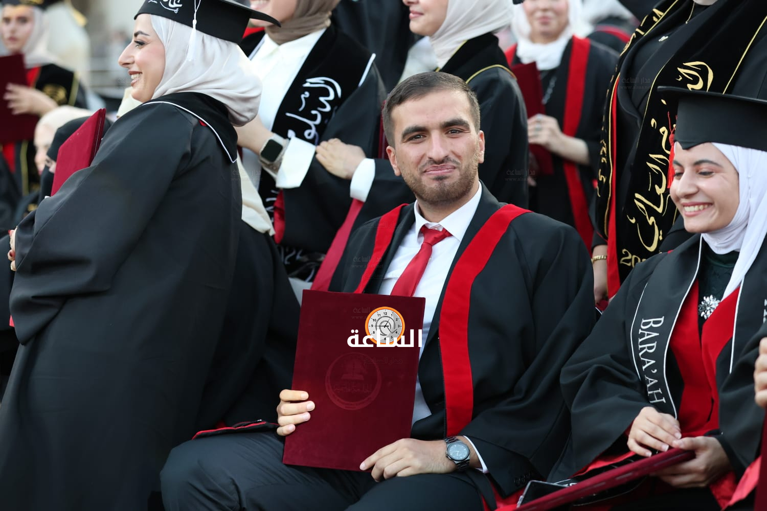 Madar Al-Saa Images 0.47858385032510986