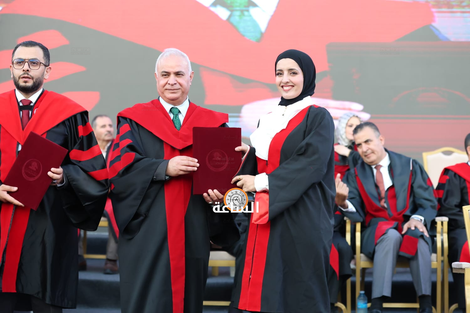 Madar Al-Saa Images 0.5379918946256929