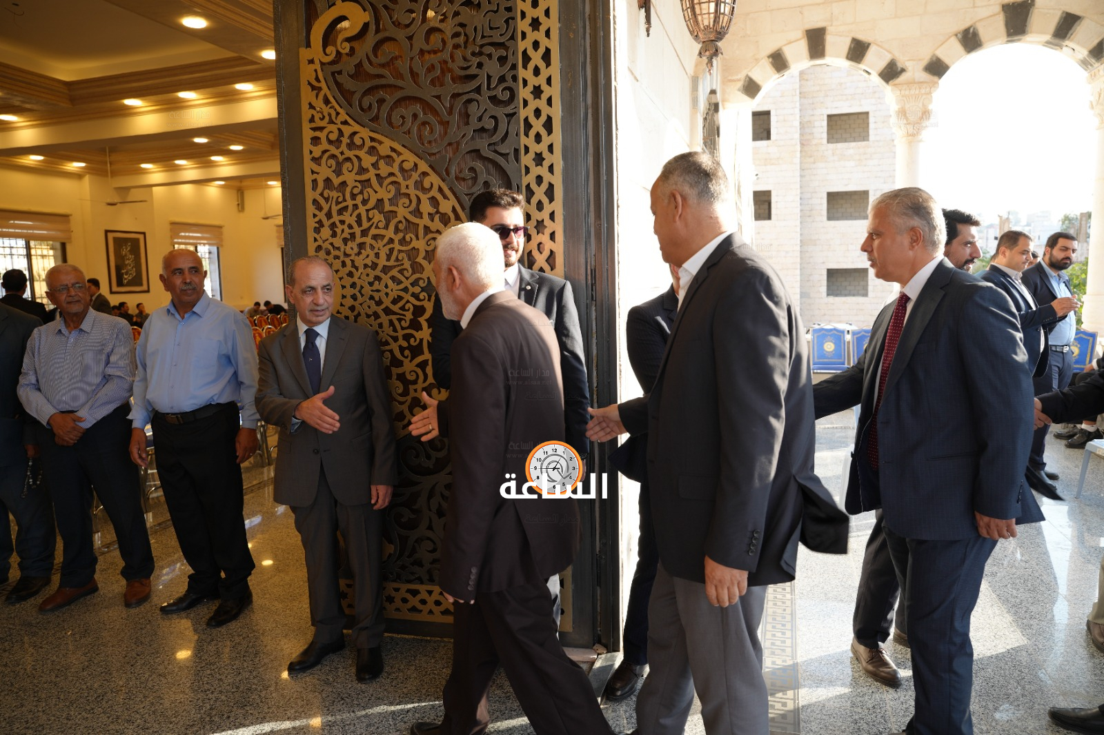 Madar Al-Saa Images 0.845528387092319