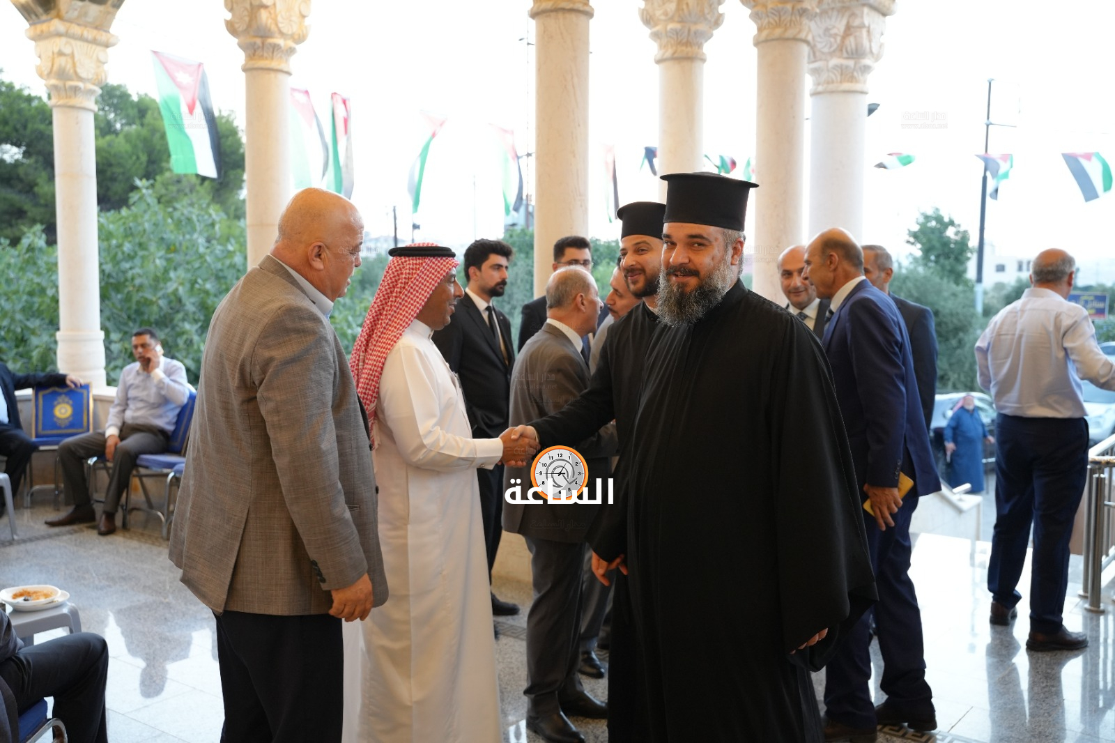 Madar Al-Saa Images 0.02070670087152715