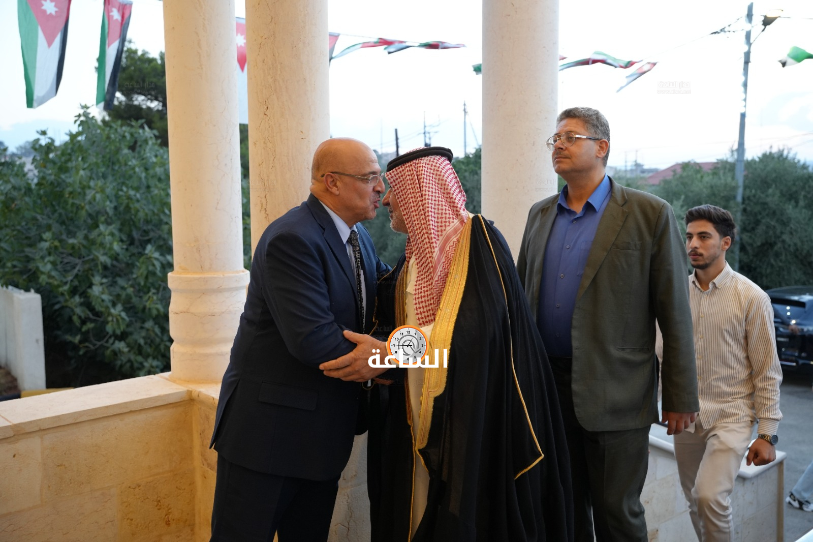 Madar Al-Saa Images 0.834740016510478