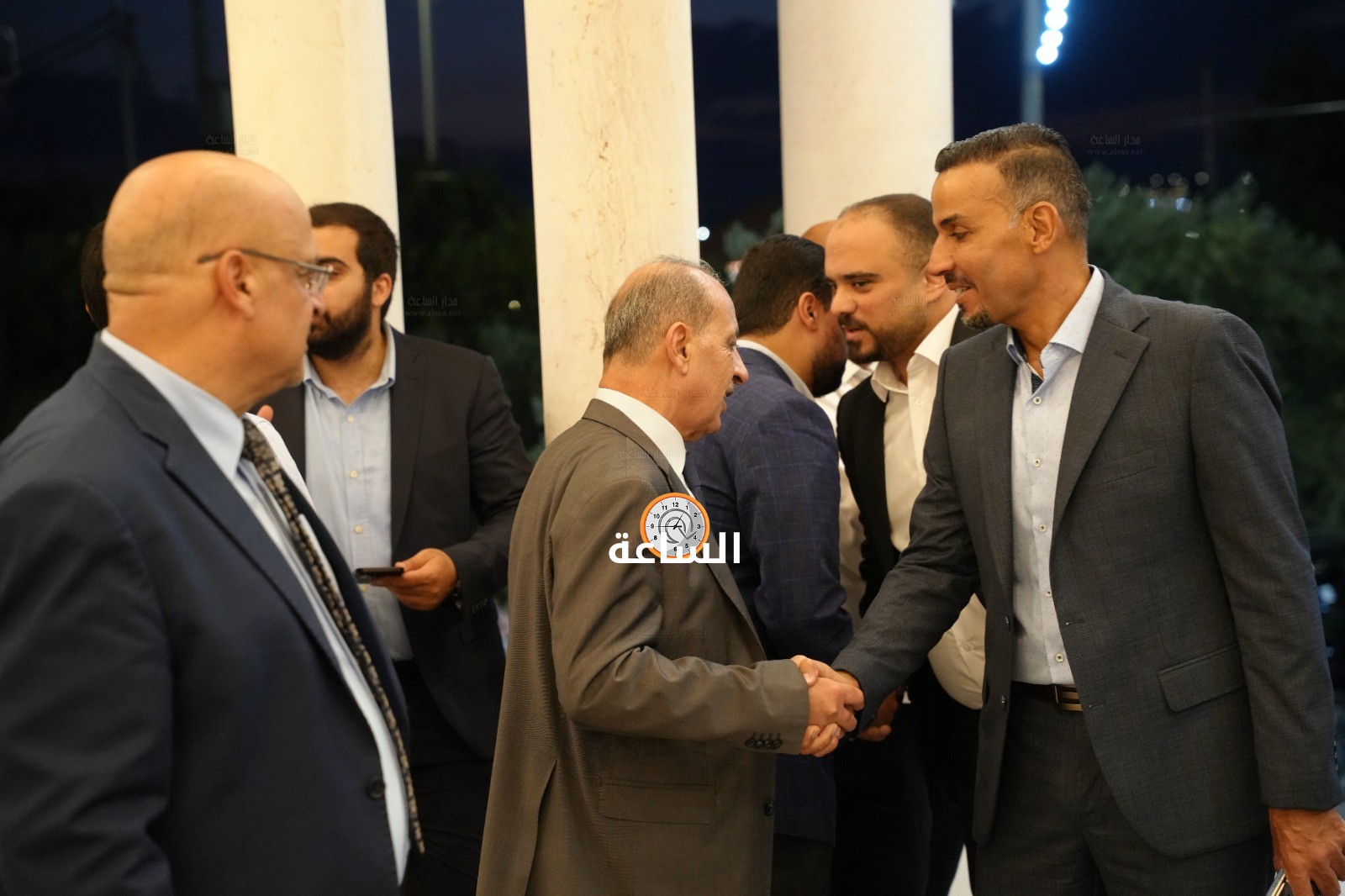 Madar Al-Saa Images 0.2139371380379398