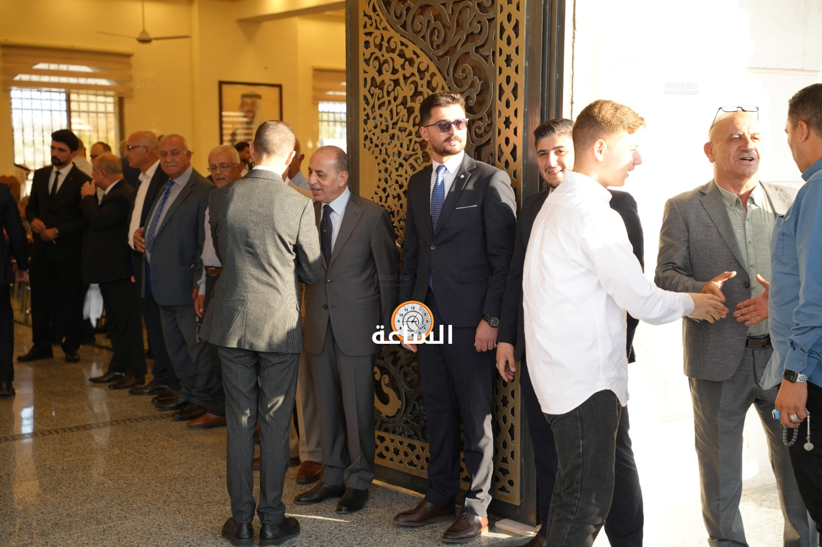 Madar Al-Saa Images 0.019224392663015122