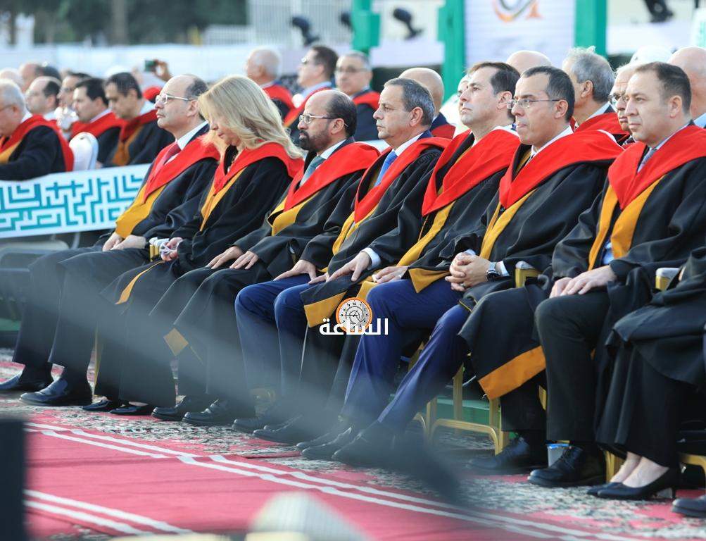 Madar Al-Saa Images 0.6124378265930792