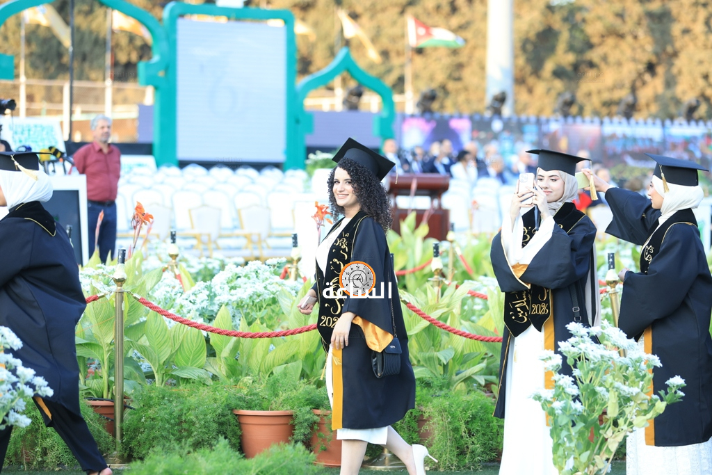 Madar Al-Saa Images 0.07543379047257892