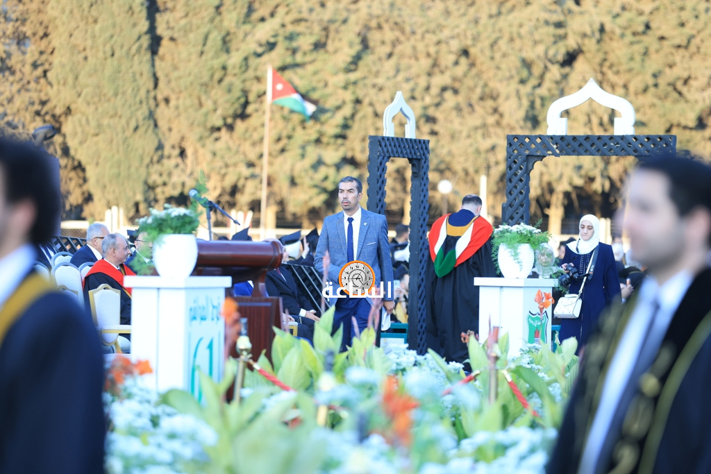 Madar Al-Saa Images 0.2457234168481648