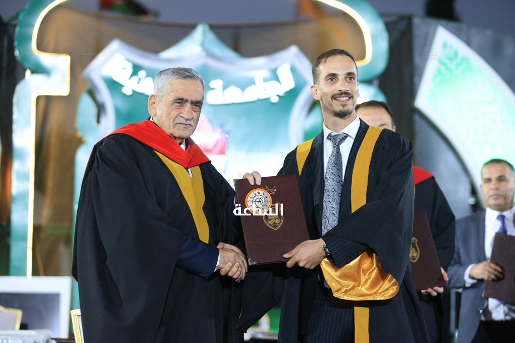 Madar Al-Saa Images 0.9704473603988246