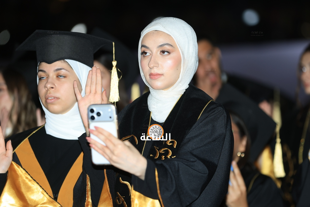 Madar Al-Saa Images 0.15551860385595895