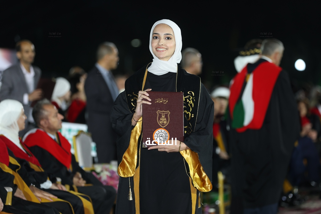 Madar Al-Saa Images 0.884764307245249