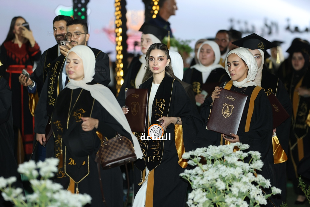 Madar Al-Saa Images 0.1554502018719015